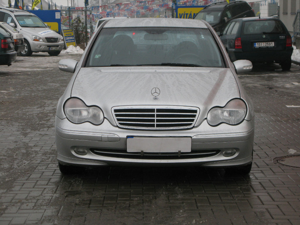 Mercedes C 270