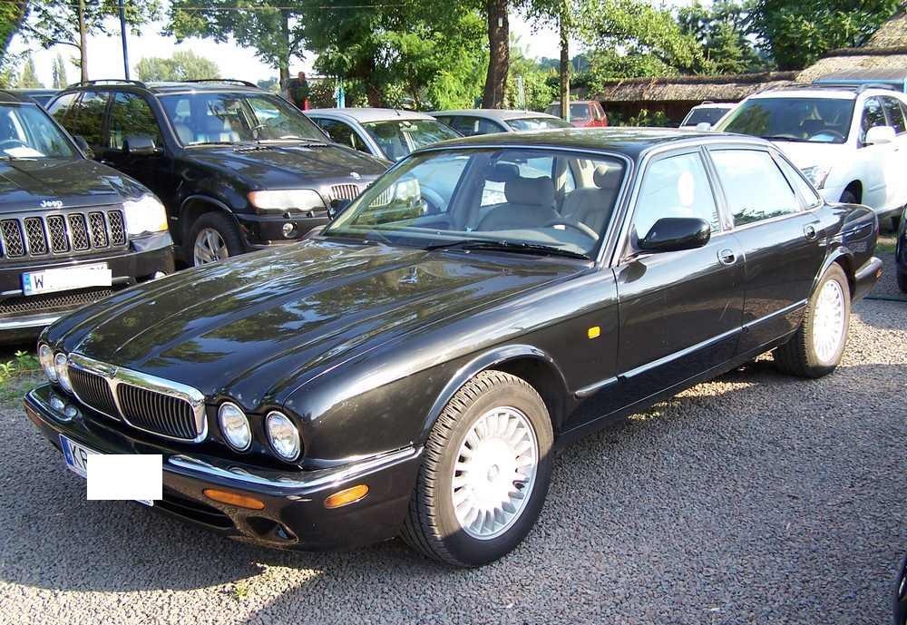 Jaguar XJ