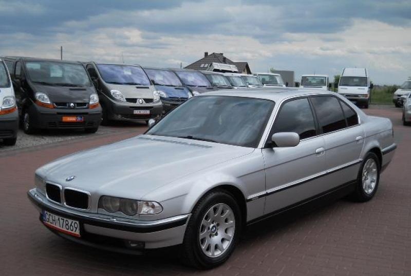 BMW 740