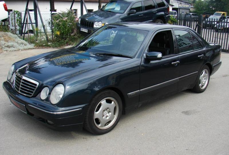 Mercedes-Benz E 300