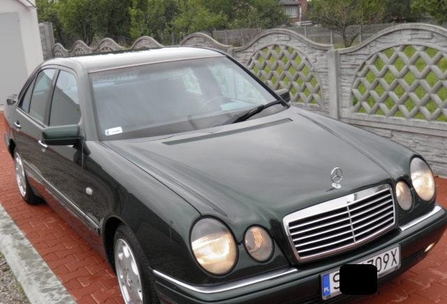 Mercedes-Benz E 300