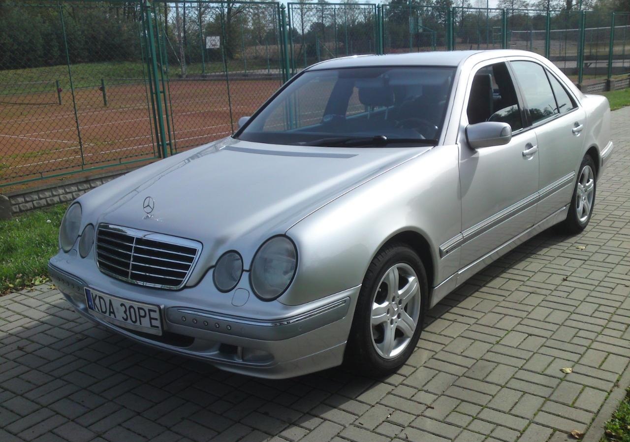 Mercedes-Benz E 270