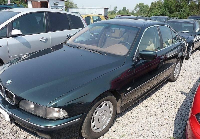 BMW 530